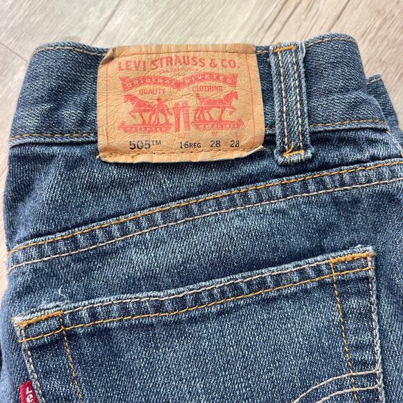 Levi’s 505 Youth Straight Leg Jeans Size 16 Regular Medium Blue Wash (W28 x L28) - Picture 4 of 8